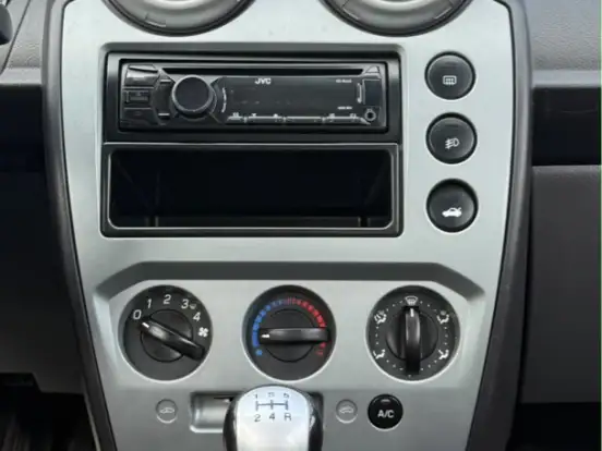FORD-FIESTA-1.6 MPI CLASS HATCH 8V FLEX 4P MANUAL FORD-FIESTA-2012