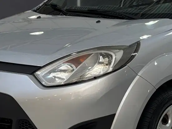 FORD-FIESTA-1.6 ROCAM SE PLUS 8V FLEX 4P MANUAL FORD-FIESTA-2013