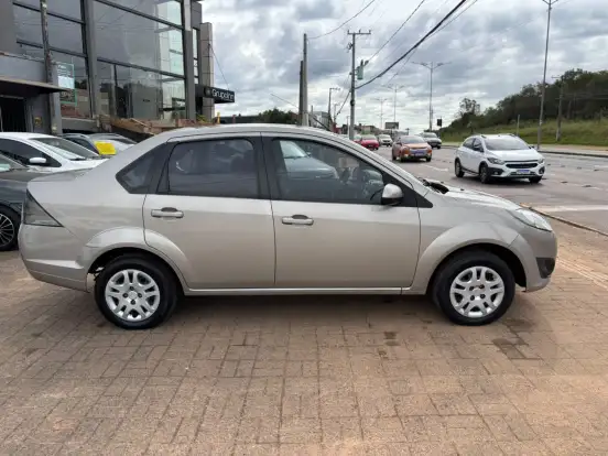 FORD-FIESTA-1.6 ROCAM SEDAN 8V FLEX 4P MANUAL FORD-FIESTA-2013