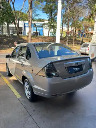 FORD-FIESTA-2013