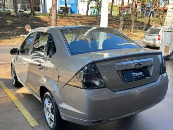FORD-FIESTA-1.6 ROCAM SEDAN 8V FLEX 4P MANUAL FORD-FIESTA-2013