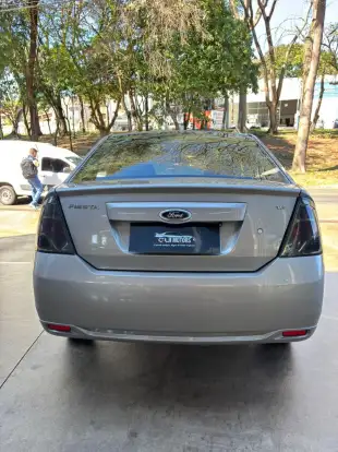 FORD-FIESTA-2013