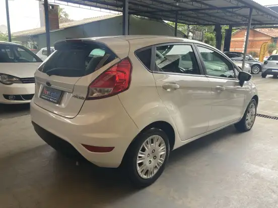 FORD-FIESTA-1.6 SE HATCH 16V FLEX 4P MANUAL FORD-FIESTA-2016