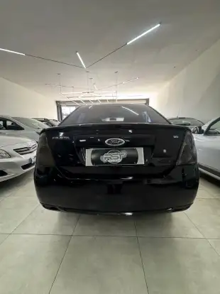 FORD-FIESTA-2013