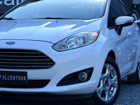 FORD-FIESTA-1.6 SE SEDAN 16V FLEX 4P POWERSHIFT FORD-FIESTA-2013