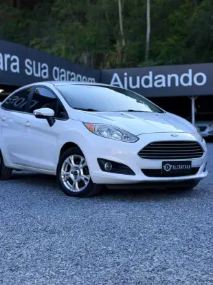 FORD-FIESTA-2013