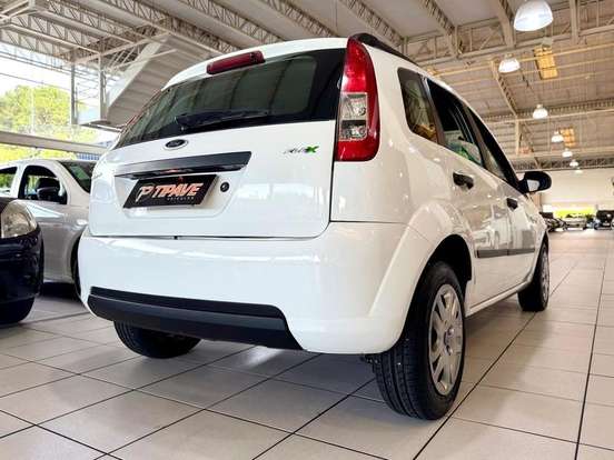 FORD-FIESTA-1.0 MPI CLASS HATCH 8V FLEX 4P MANUAL FORD-FIESTA-2009