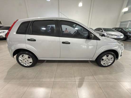FORD-FIESTA-2012