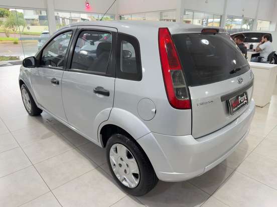 FORD-FIESTA-2012