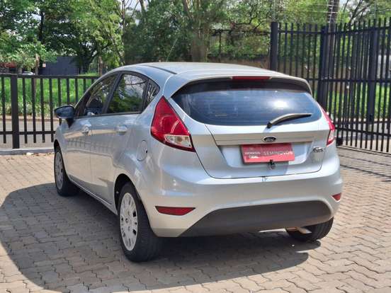 FORD-FIESTA-1.5 S HATCH 16V FLEX 4P MANUAL FORD-FIESTA-2015