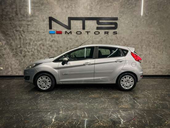 FORD-FIESTA-2015