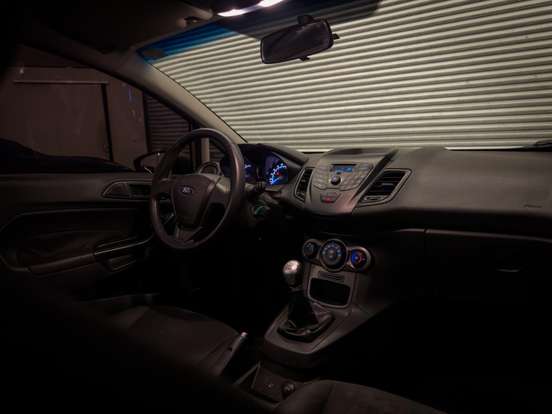 FORD-FIESTA-2015
