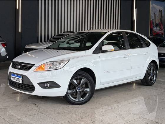 FORD FOCUS 1.6 GL 16V FLEX 4P MANUAL