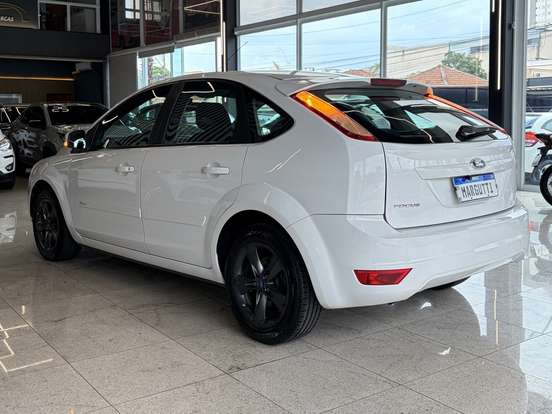 FORD-FOCUS-1.6 GL 16V FLEX 4P MANUAL FORD-FOCUS-2013