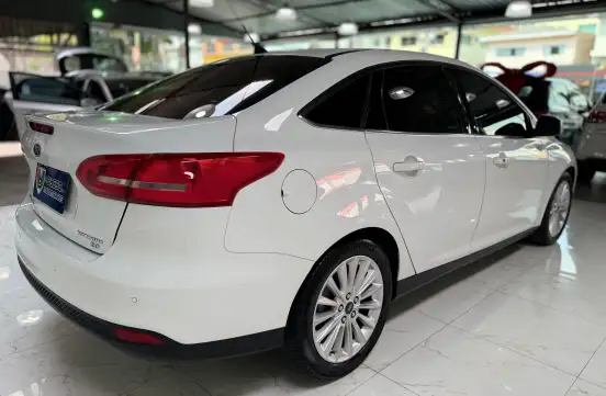 FORD-FOCUS-2016