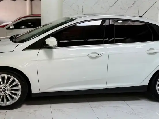 FORD-FOCUS-2.0 TITANIUM PLUS 16V FLEX 4P POWERSHIFT FORD-FOCUS-2016