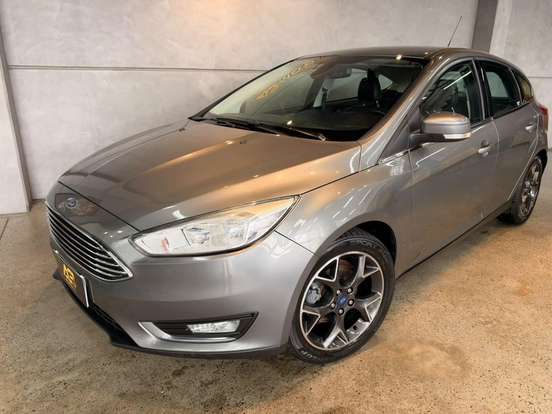 FORD-FOCUS-2015
