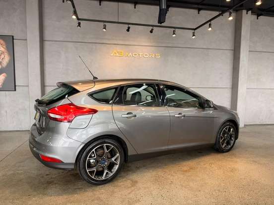 FORD-FOCUS-2.0 SE 16V FLEX 4P POWERSHIFT FORD-FOCUS-2015