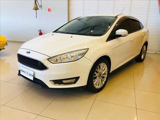 FORD-FOCUS-2017