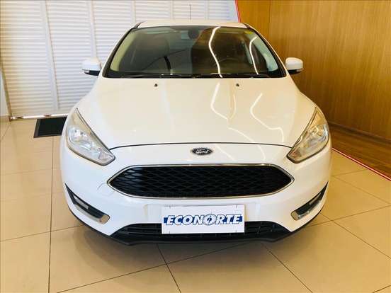 FORD-FOCUS-2017