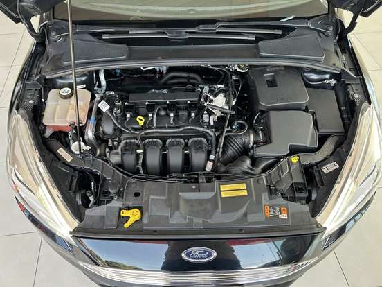 FORD-FOCUS-2016