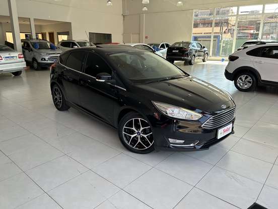 FORD-FOCUS-2016