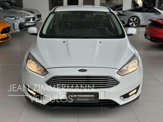 FORD-FOCUS-2.0 TITANIUM PLUS SEDAN 16V FLEX 4P POWERSHIFT FORD-FOCUS-2016