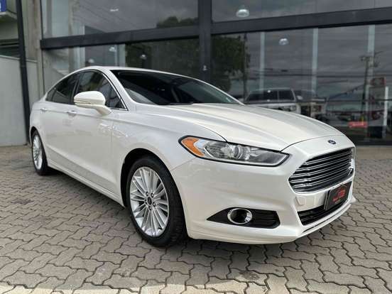 FORD-FUSION-2014