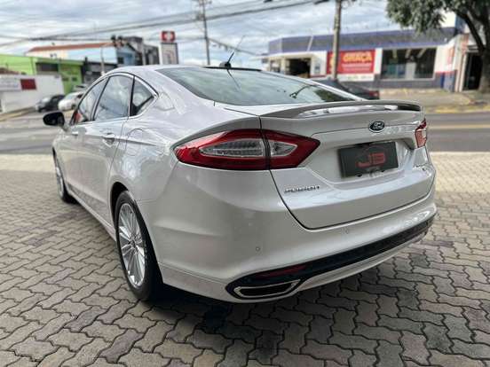 FORD-FUSION-2014