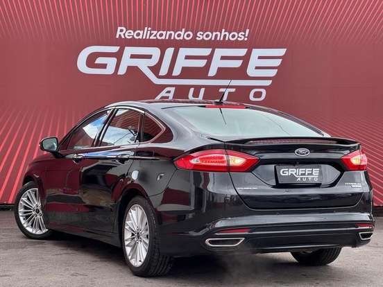 FORD-FUSION-2015