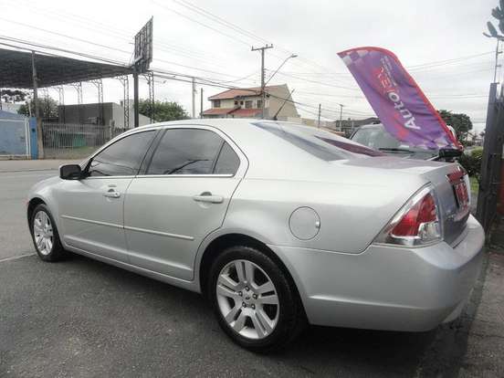 FORD-FUSION-2008