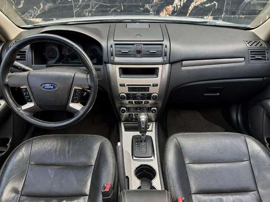FORD-FUSION-2011