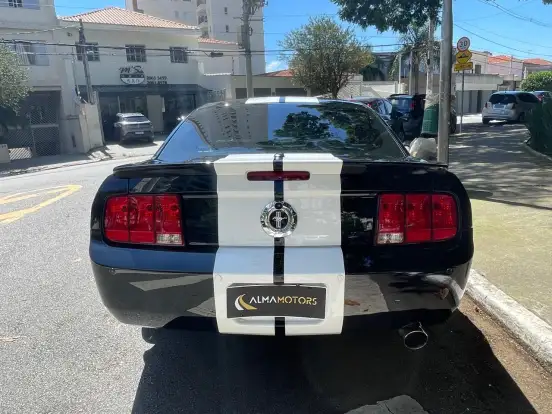 FORD-MUSTANG-2008