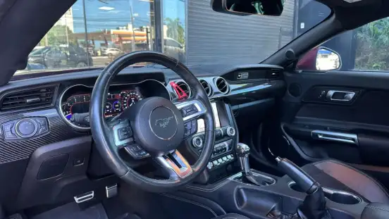 FORD-MUSTANG-2019