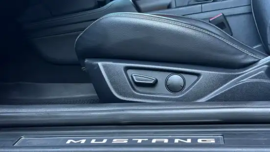 FORD-MUSTANG-2019