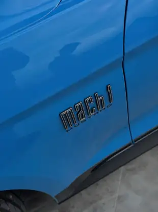 FORD-MUSTANG-2022