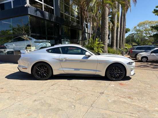 FORD-MUSTANG-2018