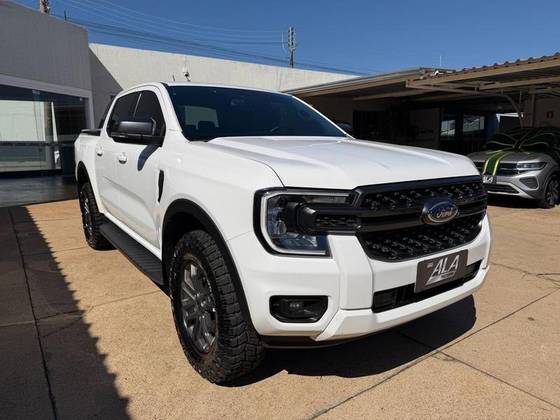 FORD RANGER 2.0 TURBO DIESEL CD BLACK 4X2 AUTOMÁTICO