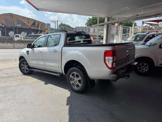 FORD-RANGER-2.2 XLS 4X4 CD 16V DIESEL 4P AUTOMÁTICO FORD-RANGER-2019