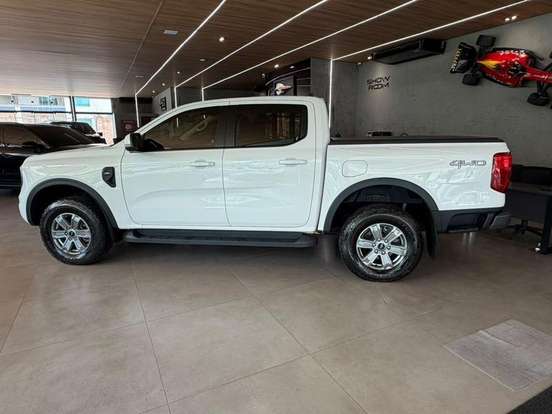 FORD-RANGER-3.0 V6 TURBO DIESEL CD XLS 4X4 AUTOMÁTICO FORD-RANGER-2023