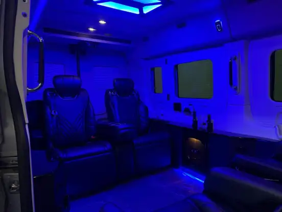 FORD-TRANSIT-2.0 ECOBLUE DIESEL MINIBUS 17+1 460E AUTOMÁTICO FORD-TRANSIT-2024