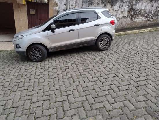 FORD-ECOSPORT-2016