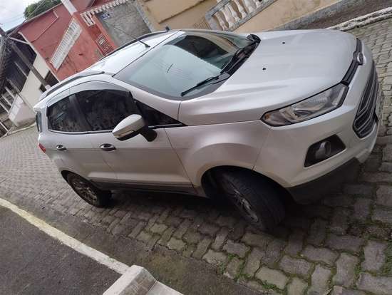 FORD-ECOSPORT-2016