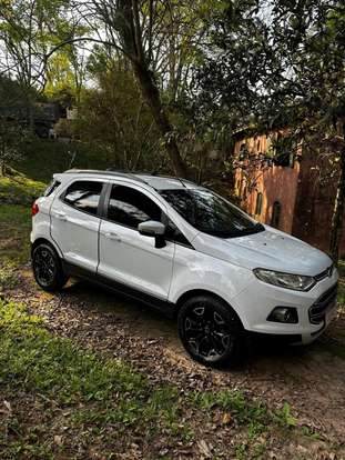 FORD-ECOSPORT-2013