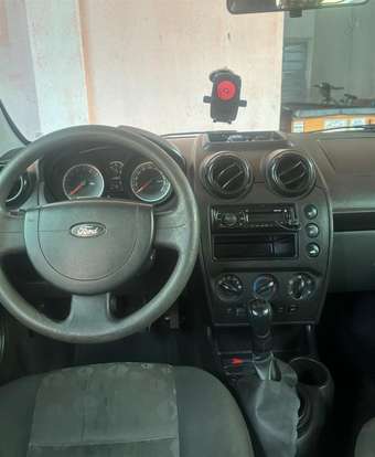 FORD-FIESTA-2013