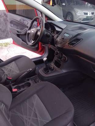 FORD-FIESTA-2013