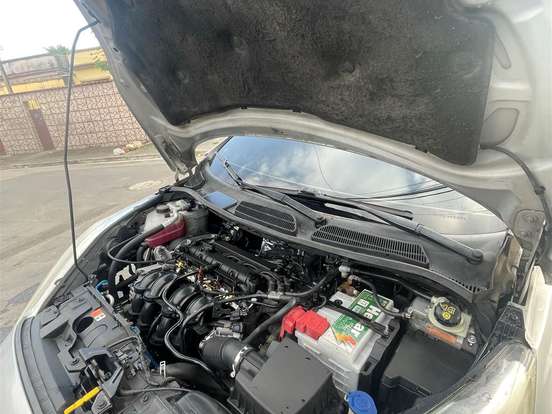 FORD-FIESTA-1.6 TITANIUM PLUS HATCH 16V FLEX 4P POWERSHIFT FORD-FIESTA-2015
