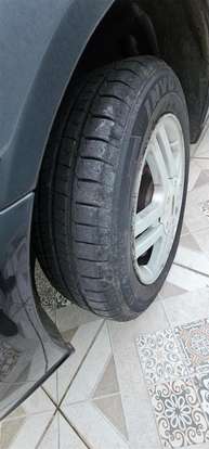 FORD-FOCUS-2008