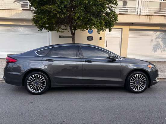 FORD-FUSION-2017