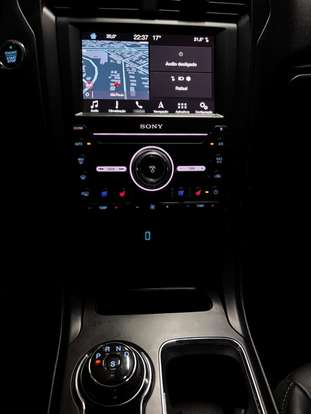 FORD-FUSION-2017